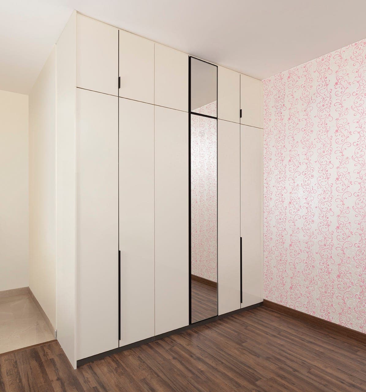 Wardrobes & Closets 5